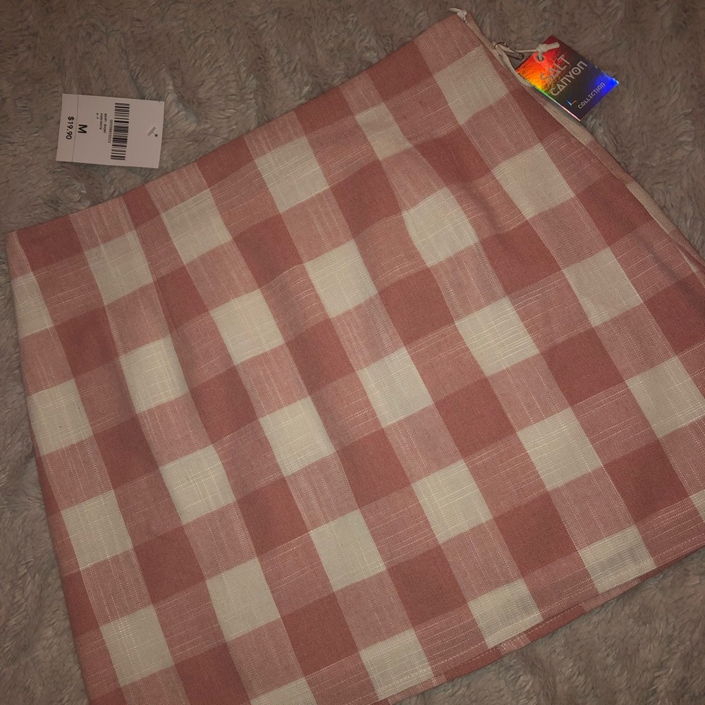 NWT pink gingham skirt- forever 21
